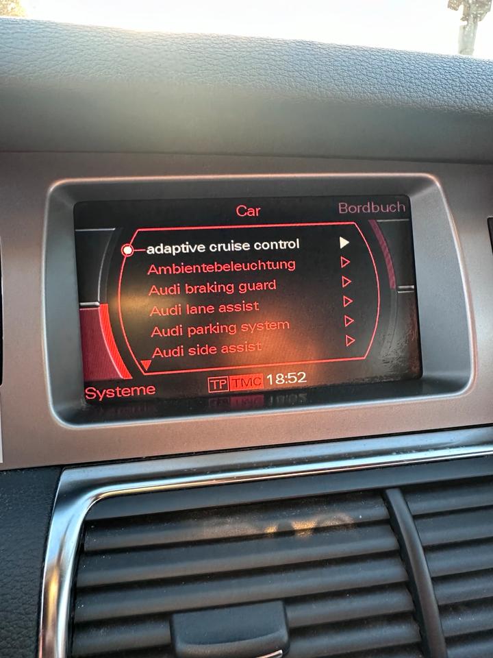 Audi Q7 2009 — photo 11
