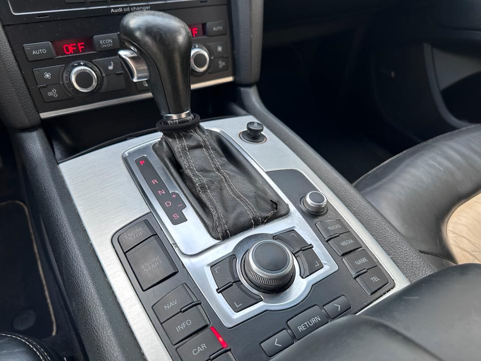Audi Q7 2009 — photo 5