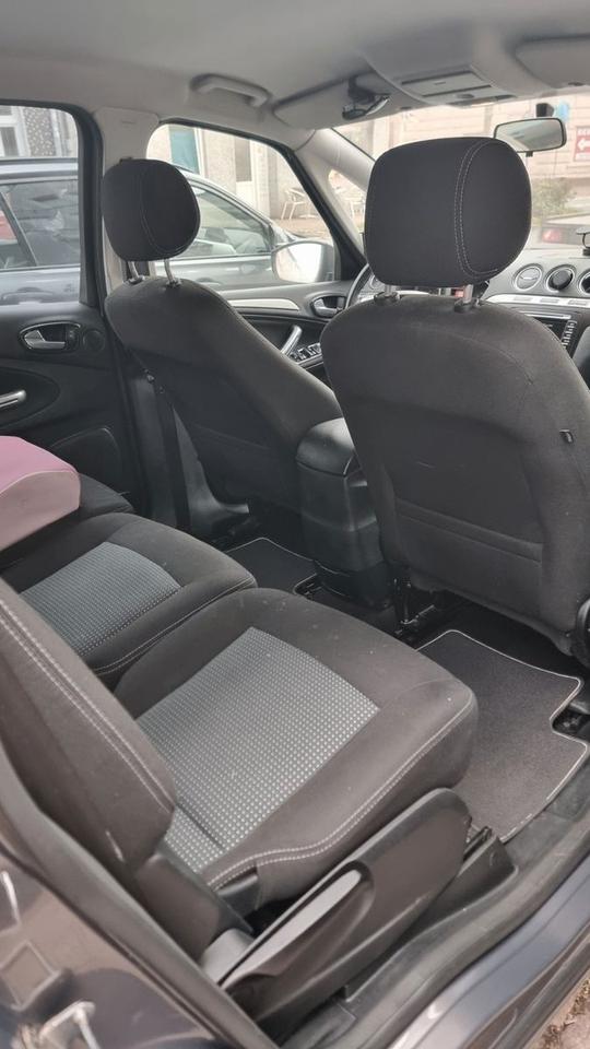 Ford S-Max 2014 — photo 12