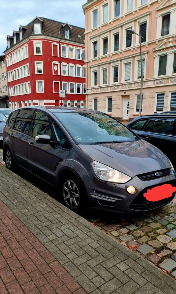 Ford S-Max 2014 — rear view