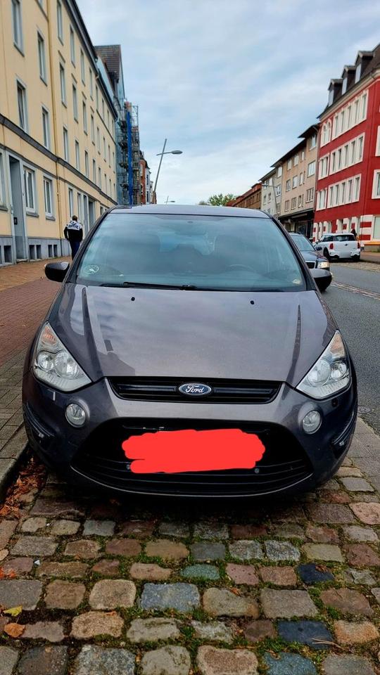 Ford S-Max 2014 — interior