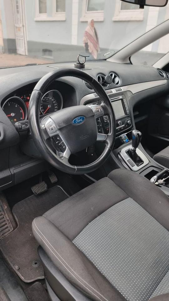 Ford S-Max 2014 — photo 9