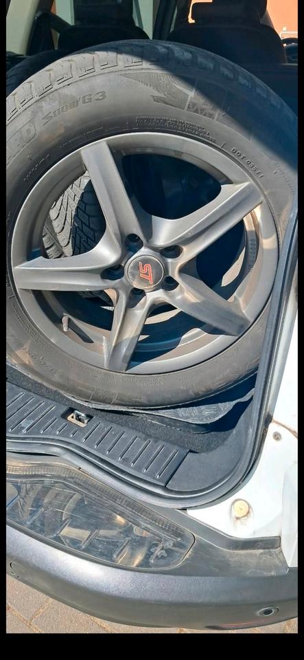 Ford S-Max 2010 — photo 11