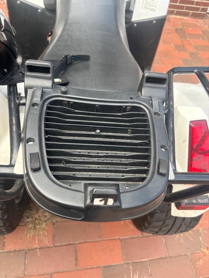 Kymco Quad kymco 2010 — interior