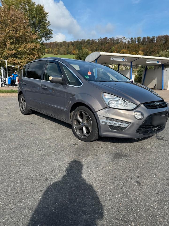 Ford S-Max 2012 — rear view