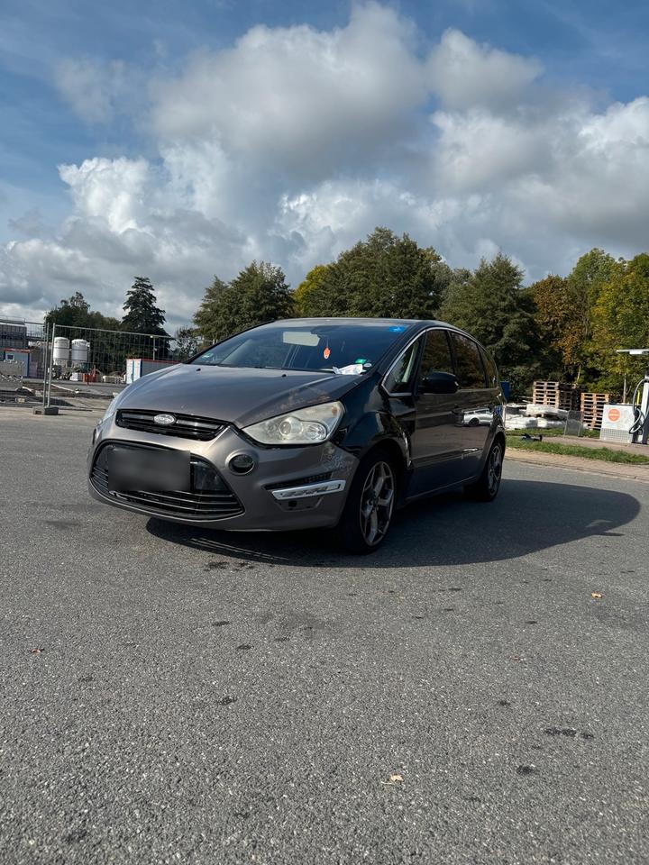 Ford S-Max 2012 — interior