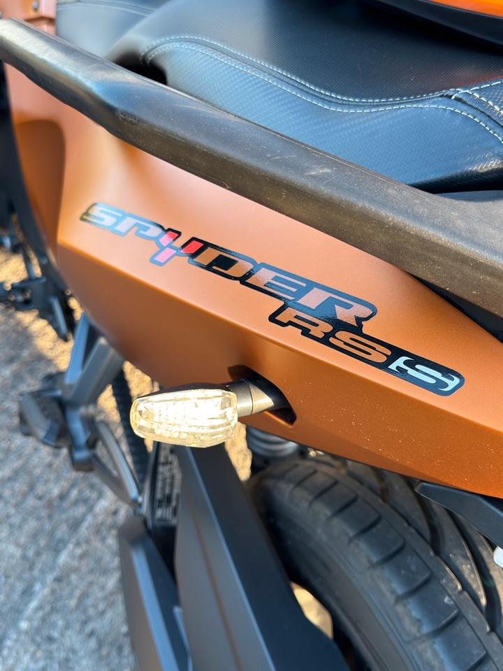 Weitere Motorräder Can-Am Spyder RS-S 998 noch bis Ende Oktober angemeldet! 2014 — engine 998 ccm
