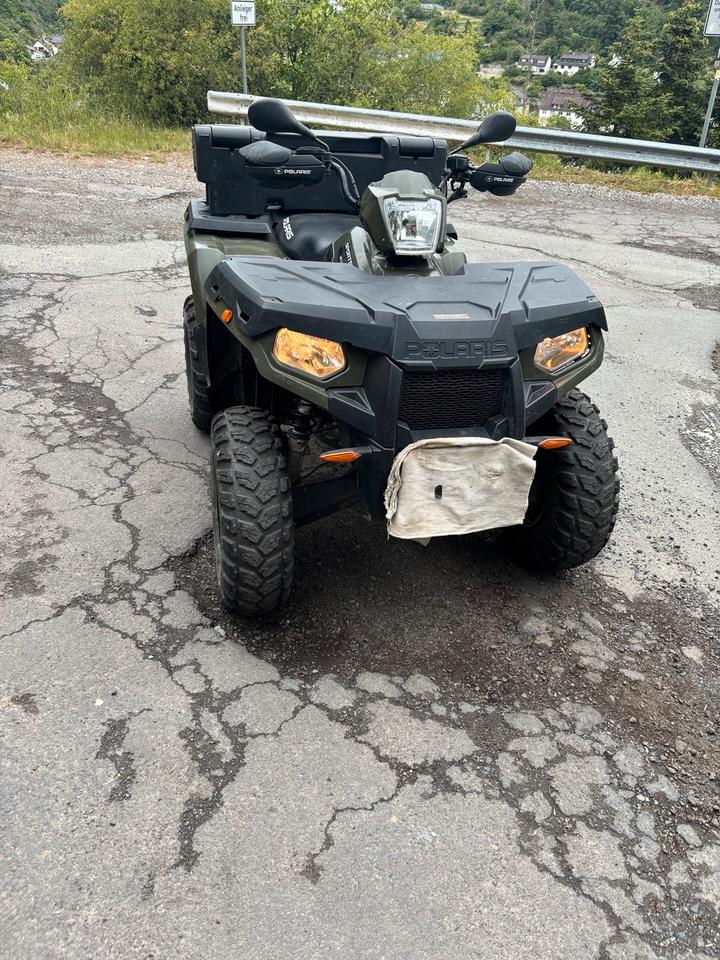 Weitere Motorräder Gelöscht • Polaris Sportsman 500ATV Quad - Geländefahrzeug 2013 — engine 500 ccm