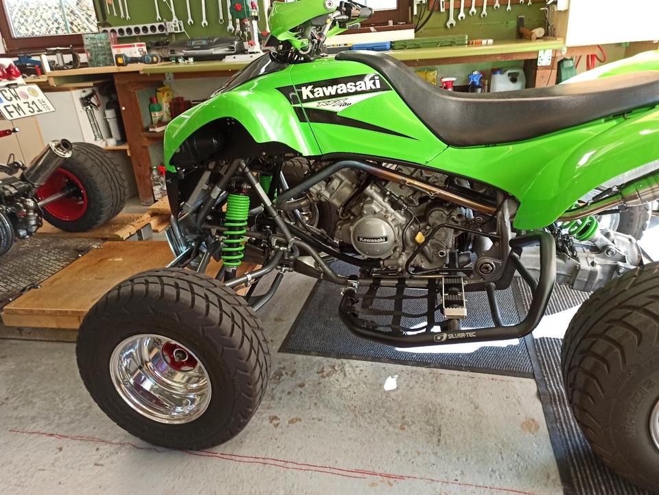 Kawasaki Quad Kawasaki KFX 700 2006 — rear view