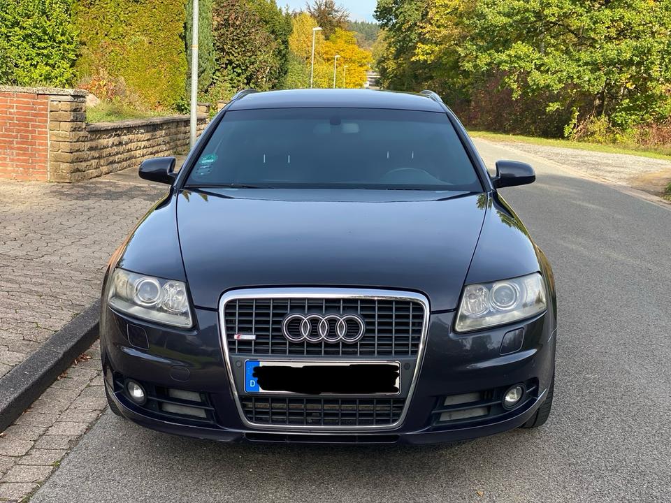 Audi A6 2009 — салон