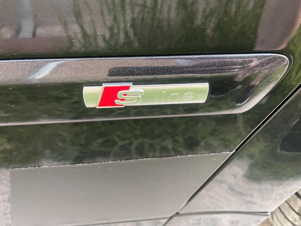 Audi A4 2005 — photo 12