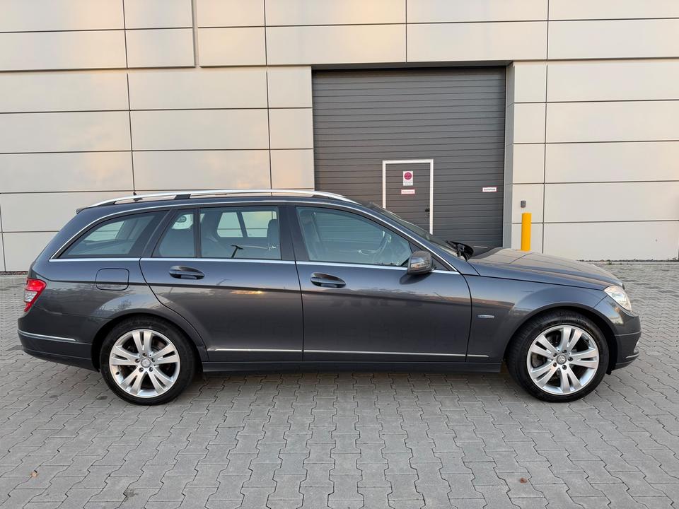 Mercedes Benz C 200 2010 — photo 6