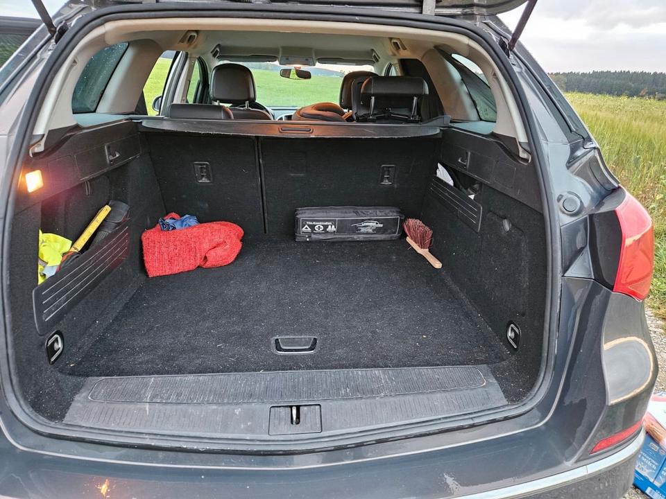 Opel Astra 2014 — photo 11