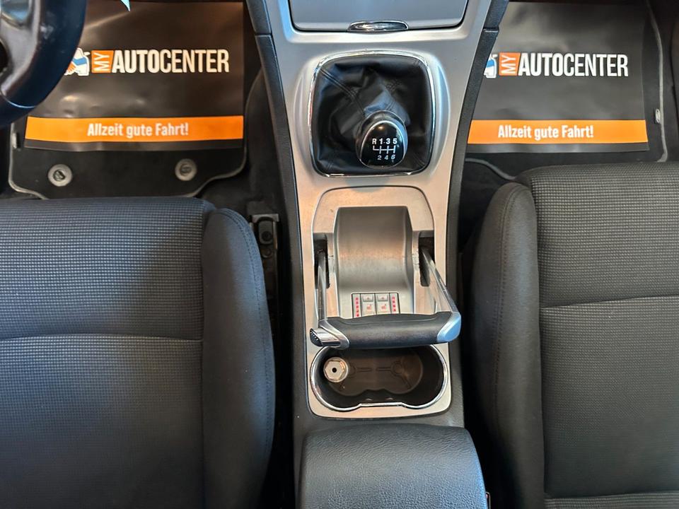 Ford S-Max 2009 — photo 12