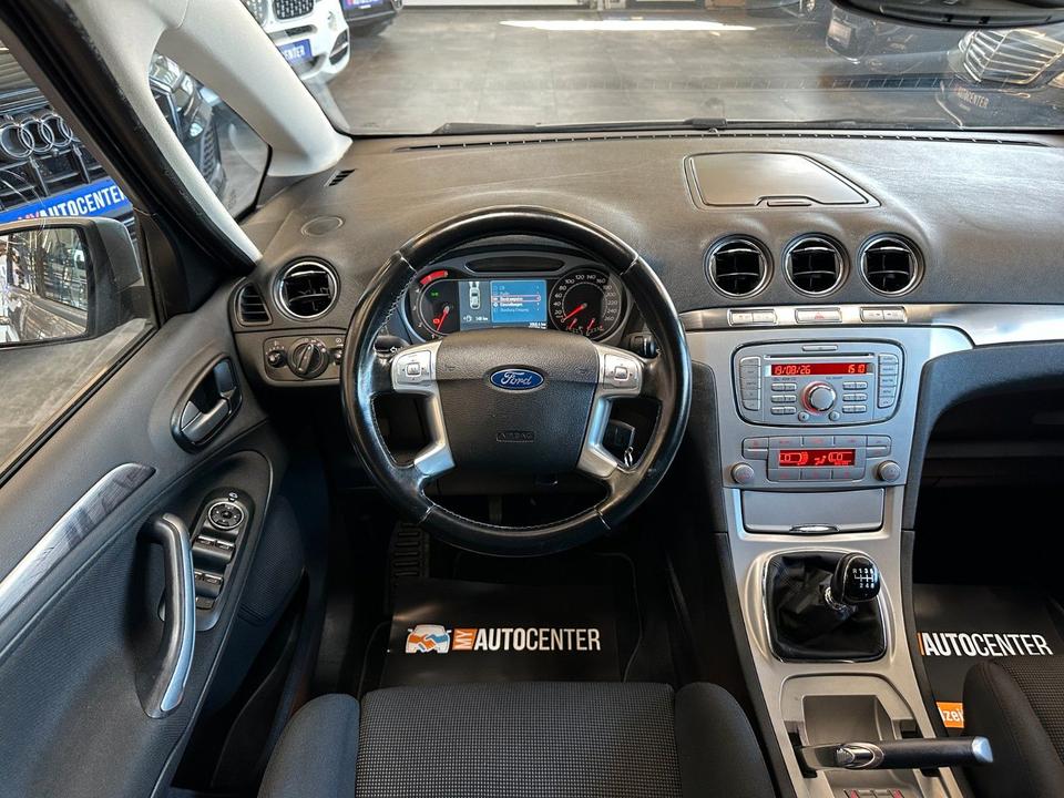 Ford S-Max 2009 — photo 33