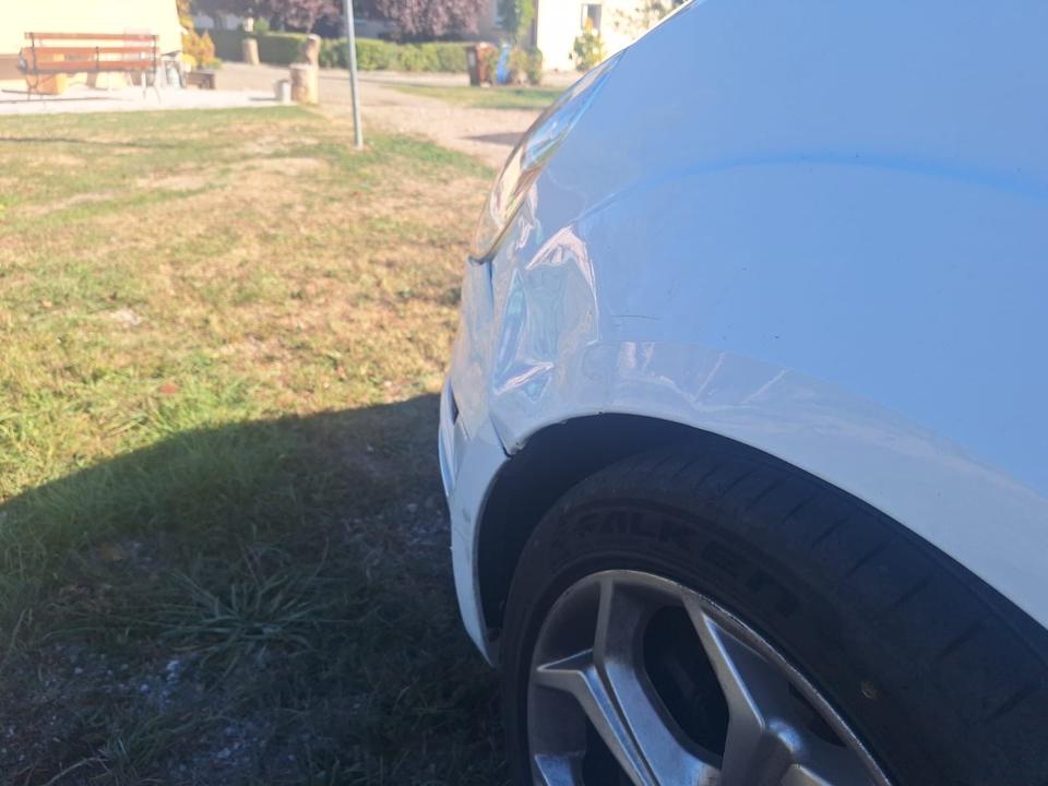 Ford S-Max 2011 — photo 7