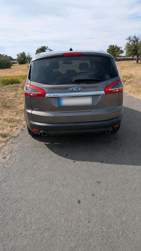 Ford S-Max 2013 — rear view