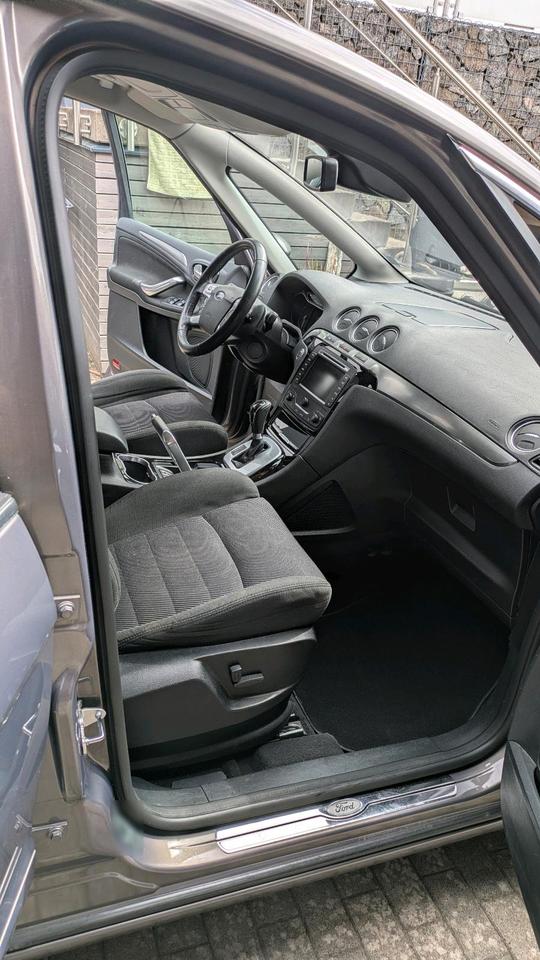 Ford S-Max 2013 — photo 8