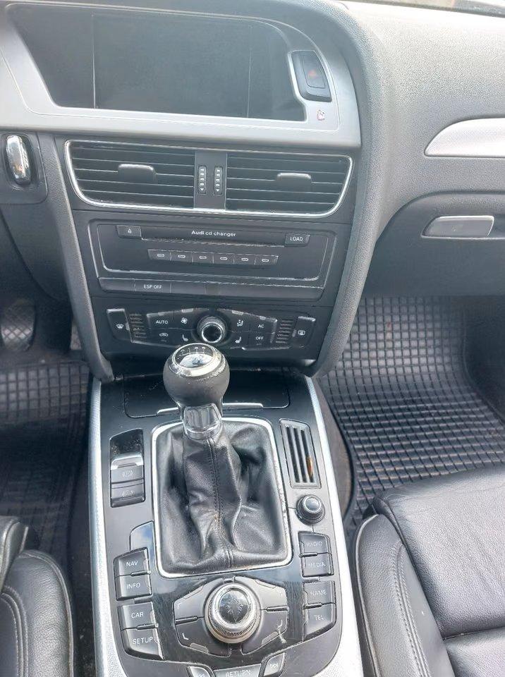 Audi A4 2008 — photo 12