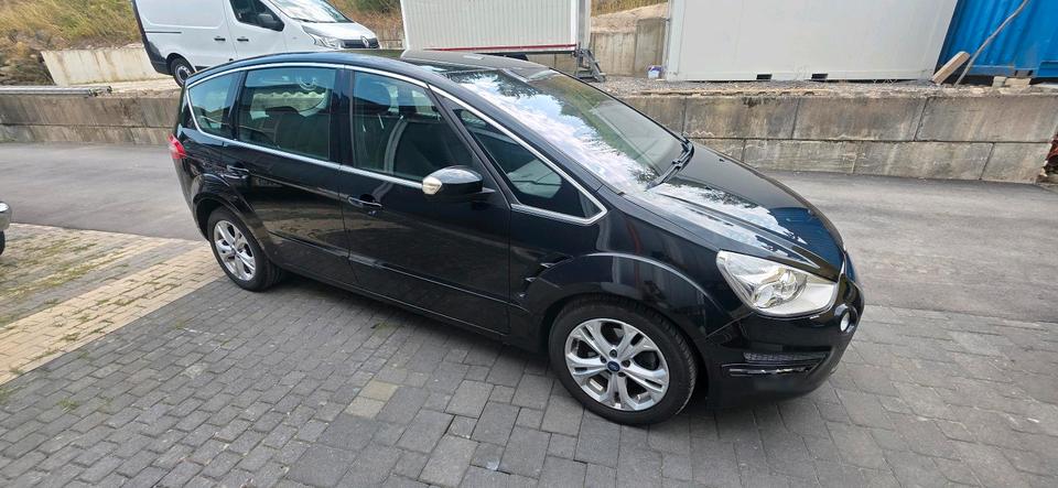 Ford S-Max 2012 — rear view