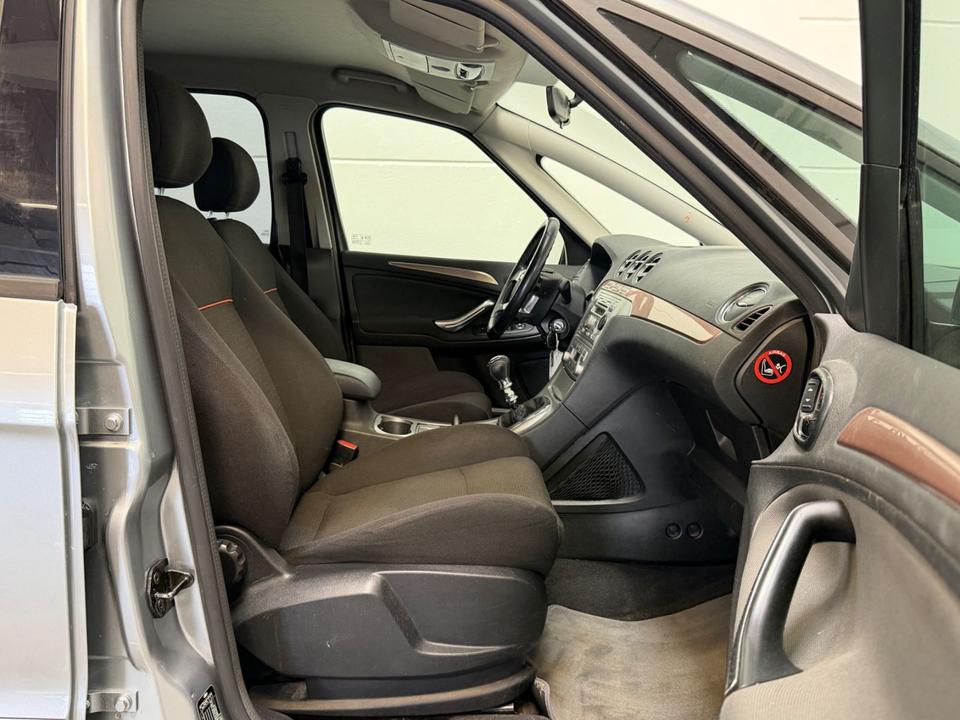 Ford S-Max 2007 — photo 11