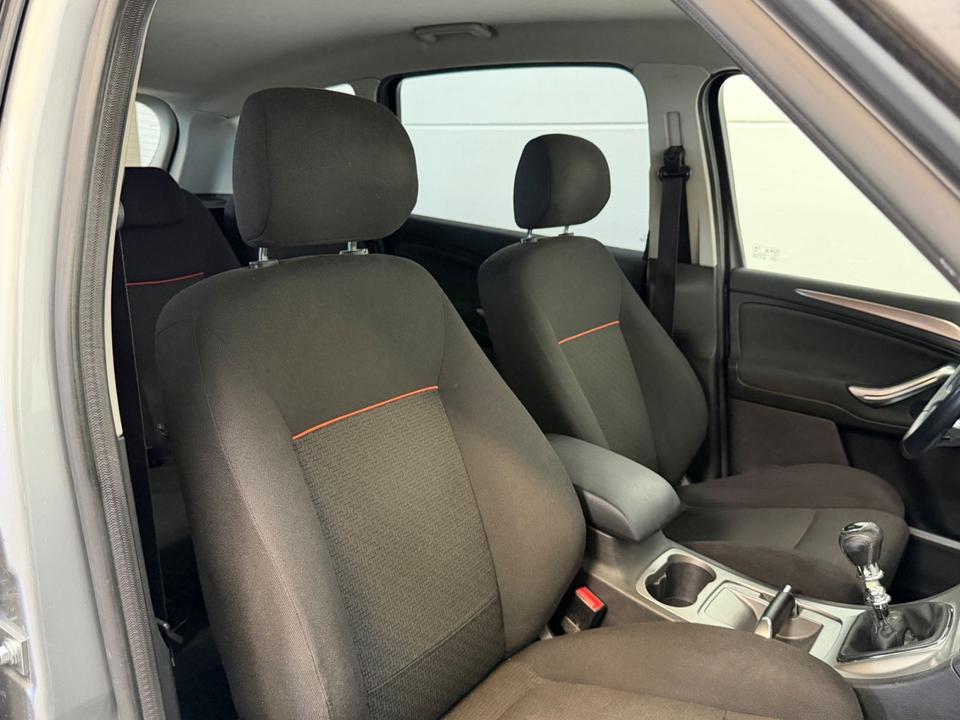 Ford S-Max 2007 — photo 12