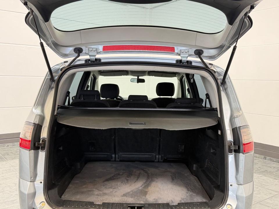 Ford S-Max 2007 — photo 17