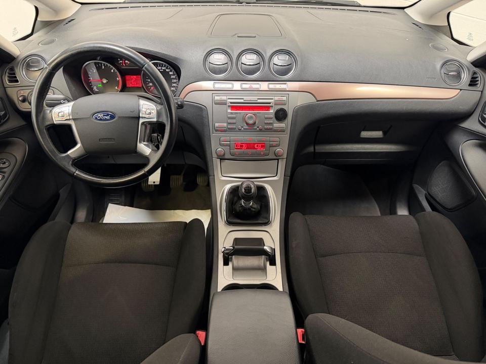 Ford S-Max 2007 — photo 18