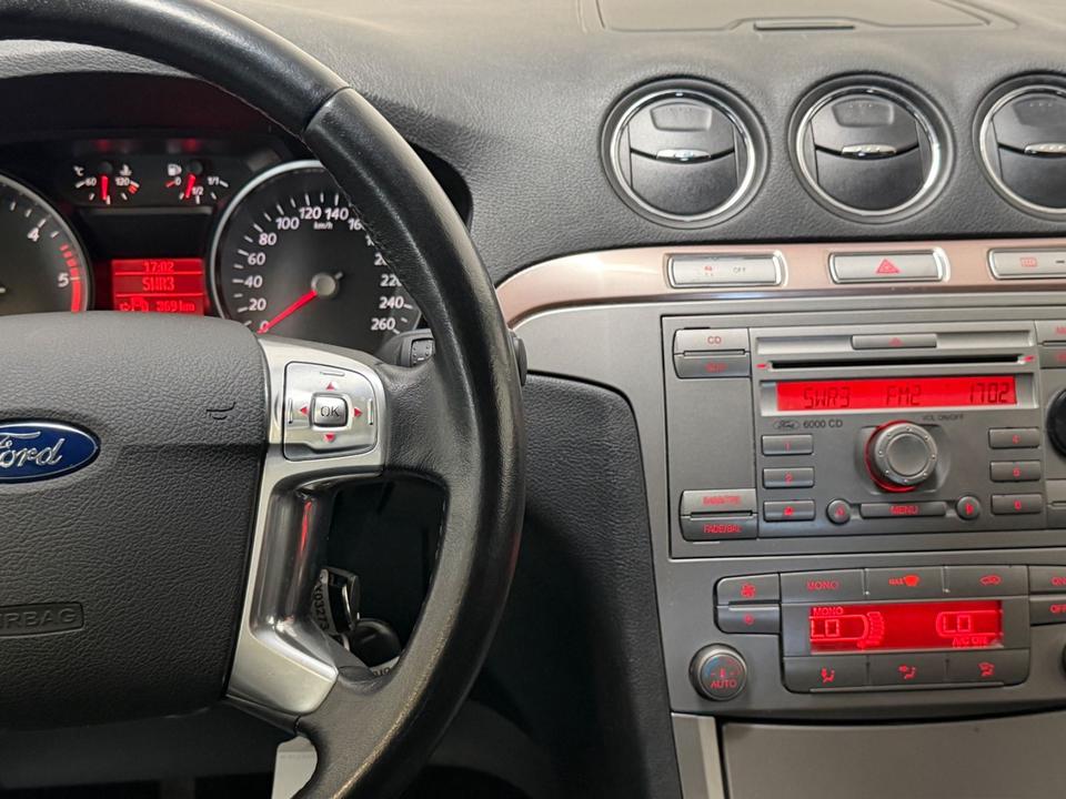 Ford S-Max 2007 — photo 21