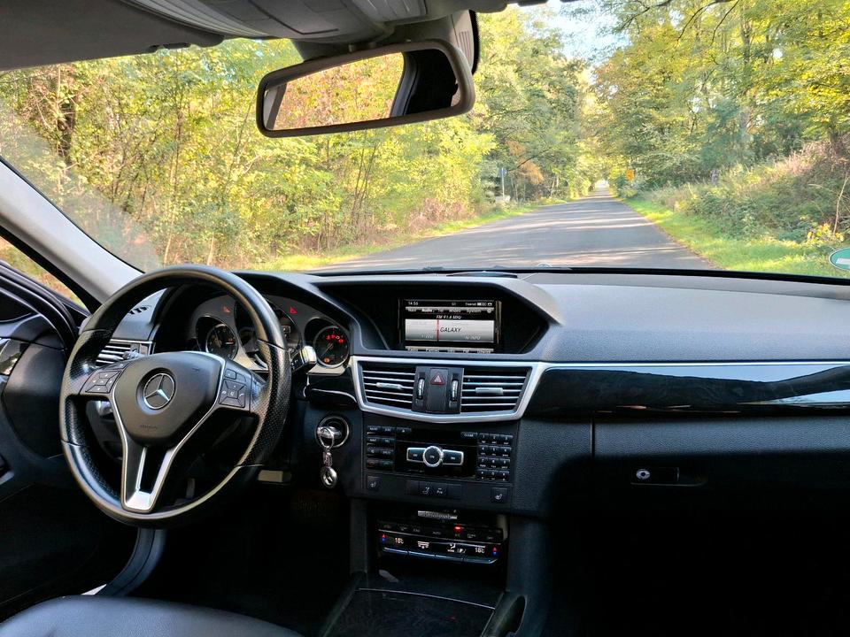 Mercedes Benz E 350 2013 — photo 12