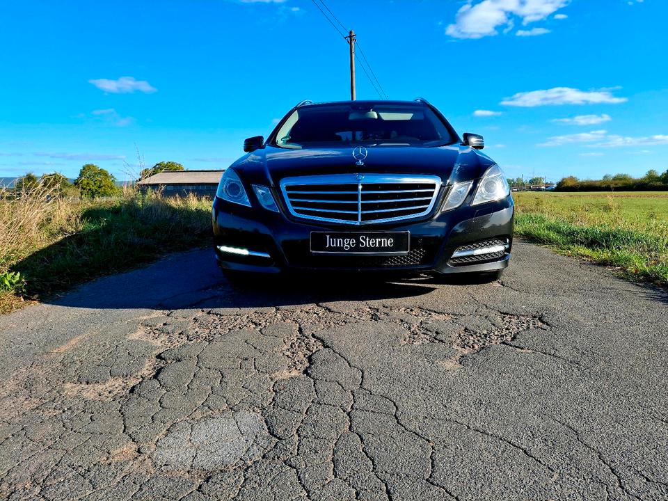 Mercedes Benz E 350 2013 — rear view