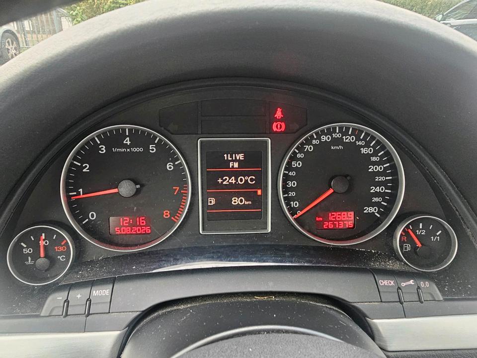 Audi A4 2008 — фото 18