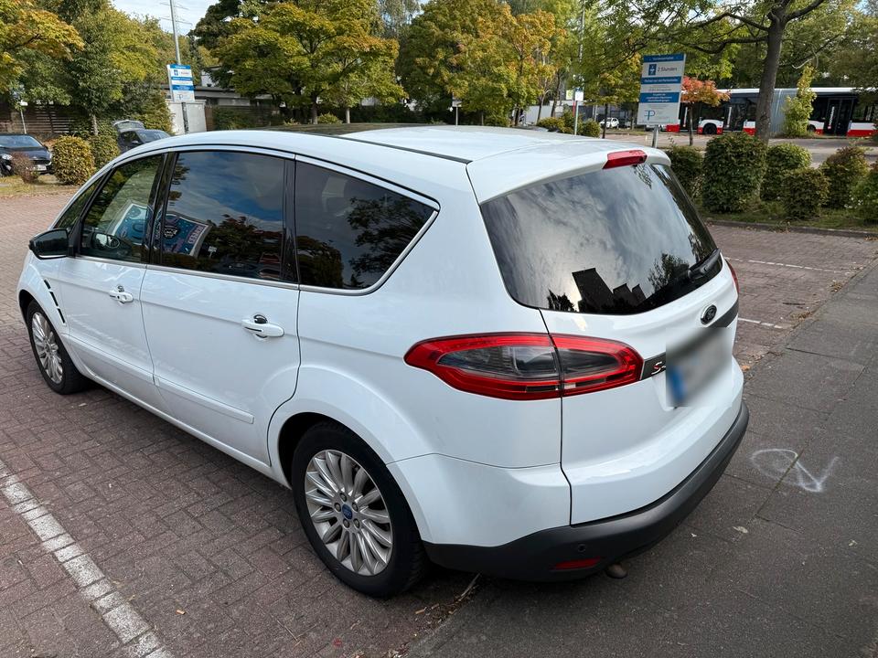 Ford S-Max 2011 — двигун