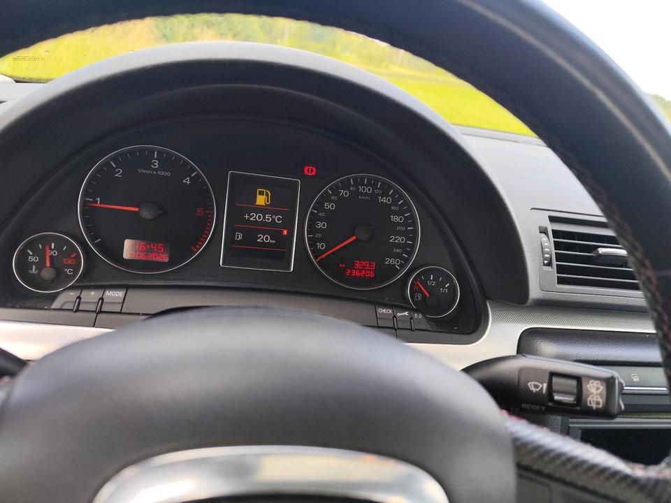 Audi A4 2007 — engine