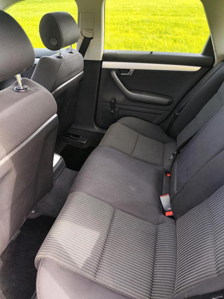 Audi A4 2007 — photo 5
