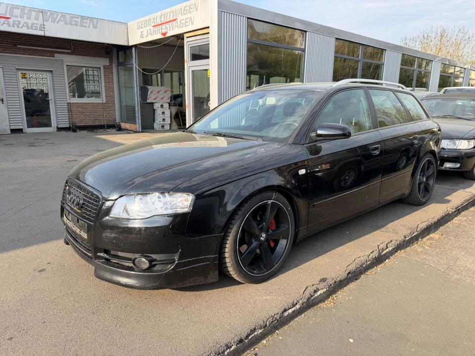 Audi A4 2005 — вигляд ззаду