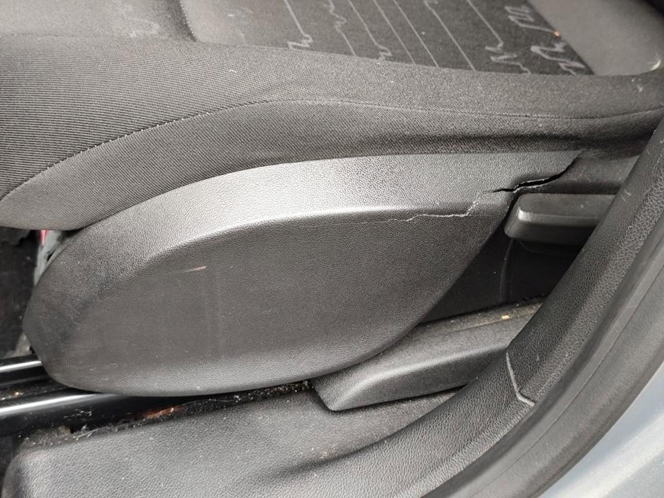 Opel Meriva 2014 — photo 11