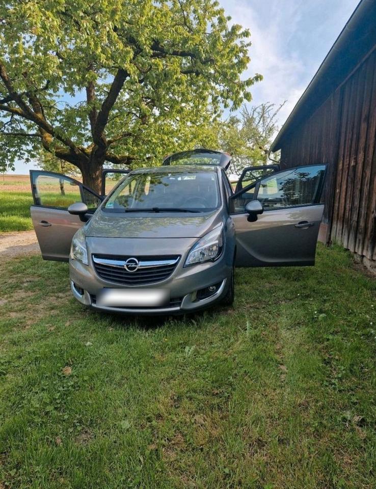 Opel Meriva 2014 — photo 8