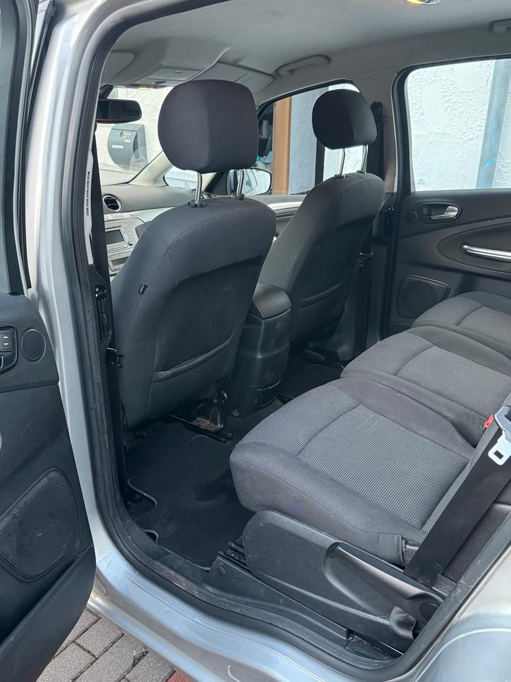 Ford S-Max 2008 — photo 9