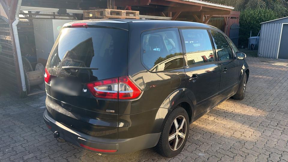 Ford S-Max 2009 — салон