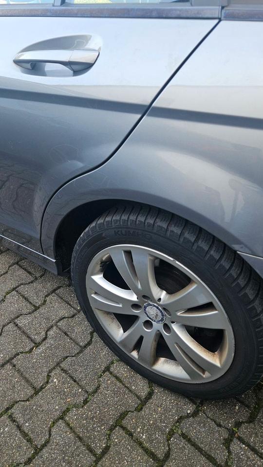 Mercedes Benz C 220 2011 — photo 11