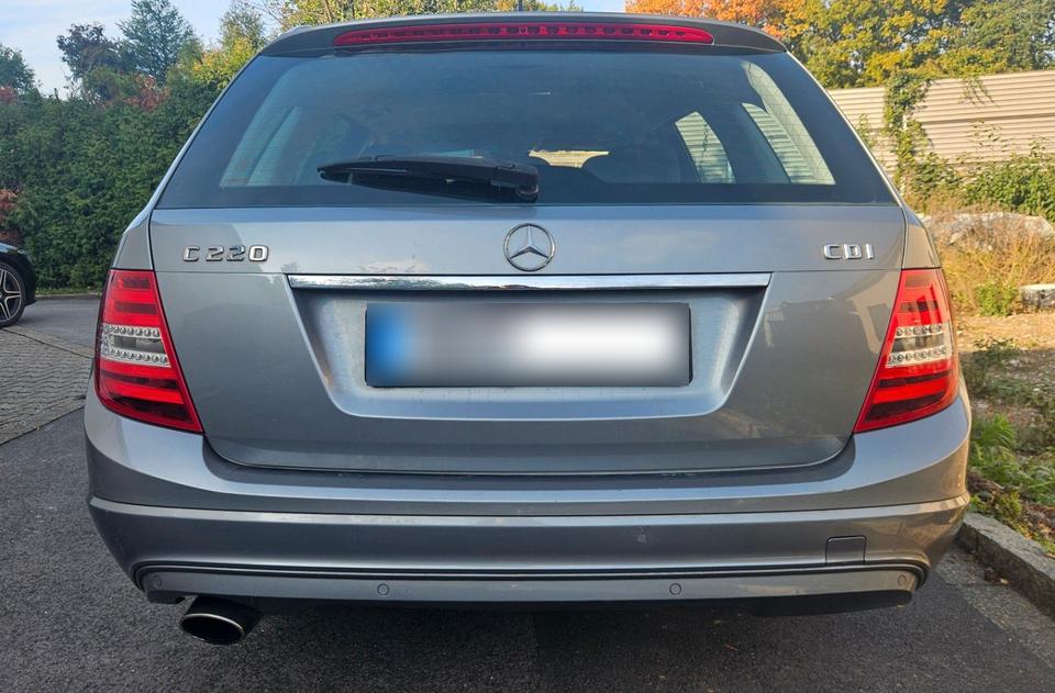 Mercedes Benz C 220 2011 — photo 7