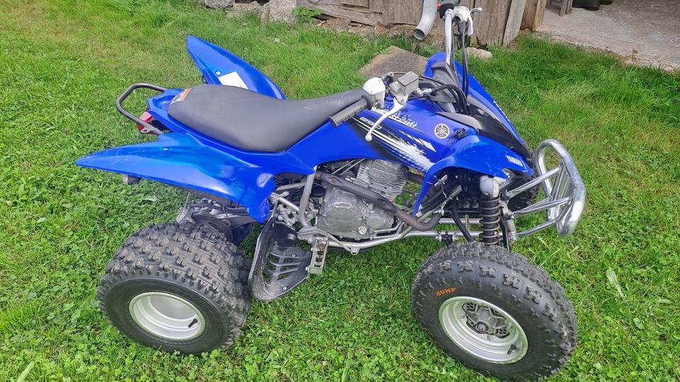 Yamaha Quad Yamaha yfm 250r 2013 — interior