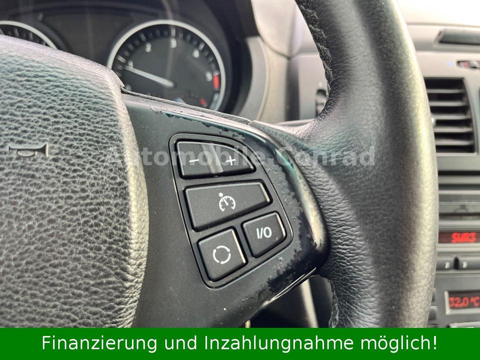 BMW X3 2010 — photo 28
