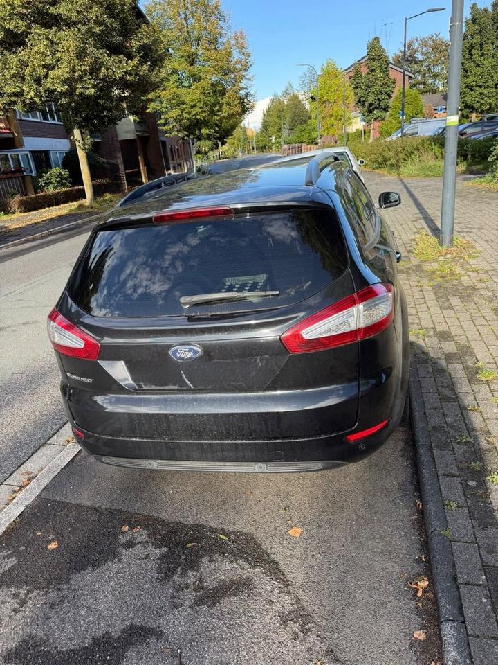 Ford Mondeo 2011 — engine