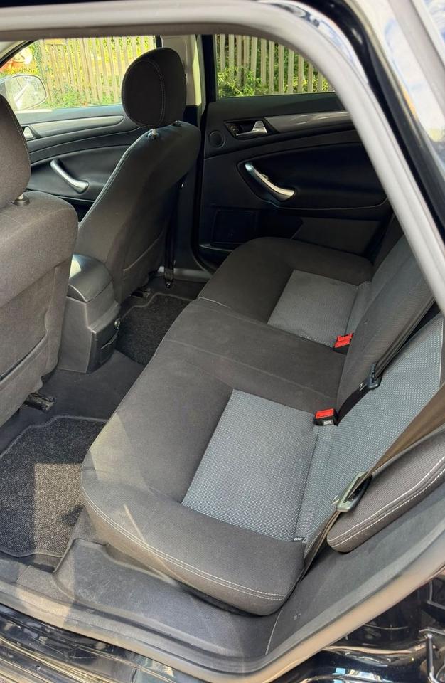 Ford Mondeo 2011 — photo 5