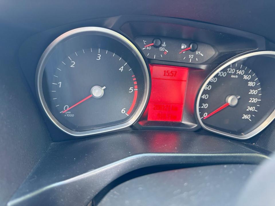 Ford Mondeo 2011 — photo 8
