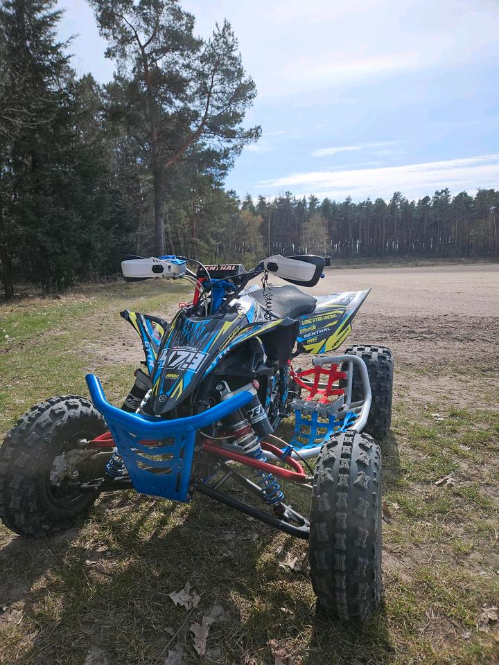 Yamaha yfz 450r pep elka RP lonestar racing 2009 — rear view