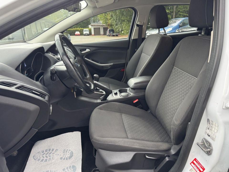 Ford Focus 2013 — photo 10