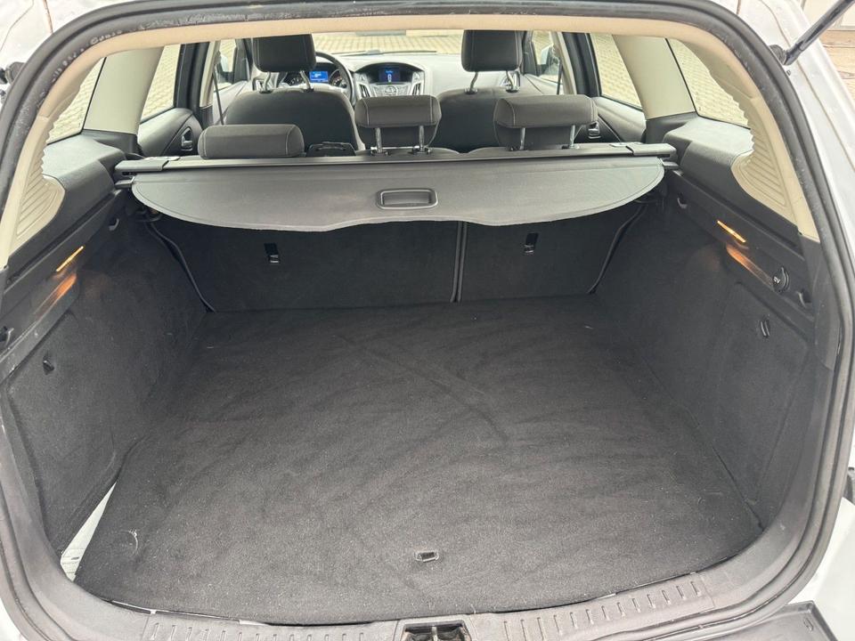 Ford Focus 2013 — photo 12